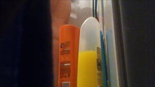 Une blonde film sex streaming gratuit soignée a montré un entrejambe moelleux