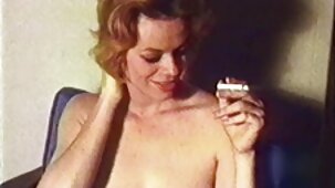 Un jeune mâle arrogant a crédité une génisse et sa video film sex gratuit mère