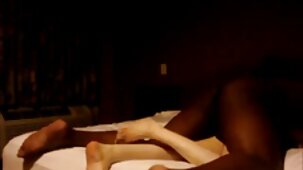 Des filles cool sex gratuit film se masturbent ensemble le pénis d'un ami