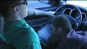 Deux filles film gratuit sexe se caressent le vagin avec leurs doigts