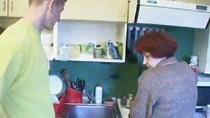 Des videos de sexe gratuit filles nues jouent à l'amour comme des lesbiennes