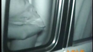 Entre deux lesbiennes, il y avait un sexe magnifique à l'arbre videos gratuites sexes de Noël